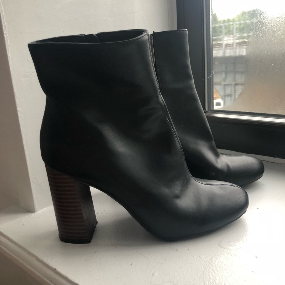 Heeled boots